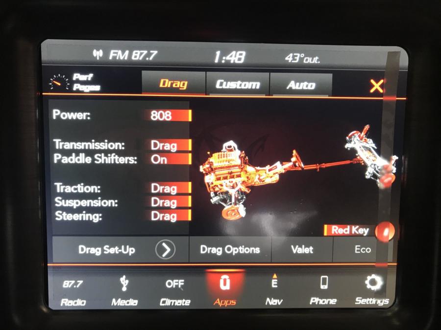 Детали интерьера Dodge Challenger SRT Demon (LC) 2018 года  (фото 95 из 162)